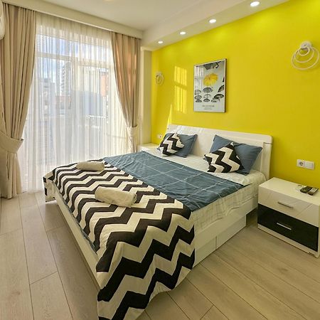 Apartments With View Тбилиси Экстерьер фото