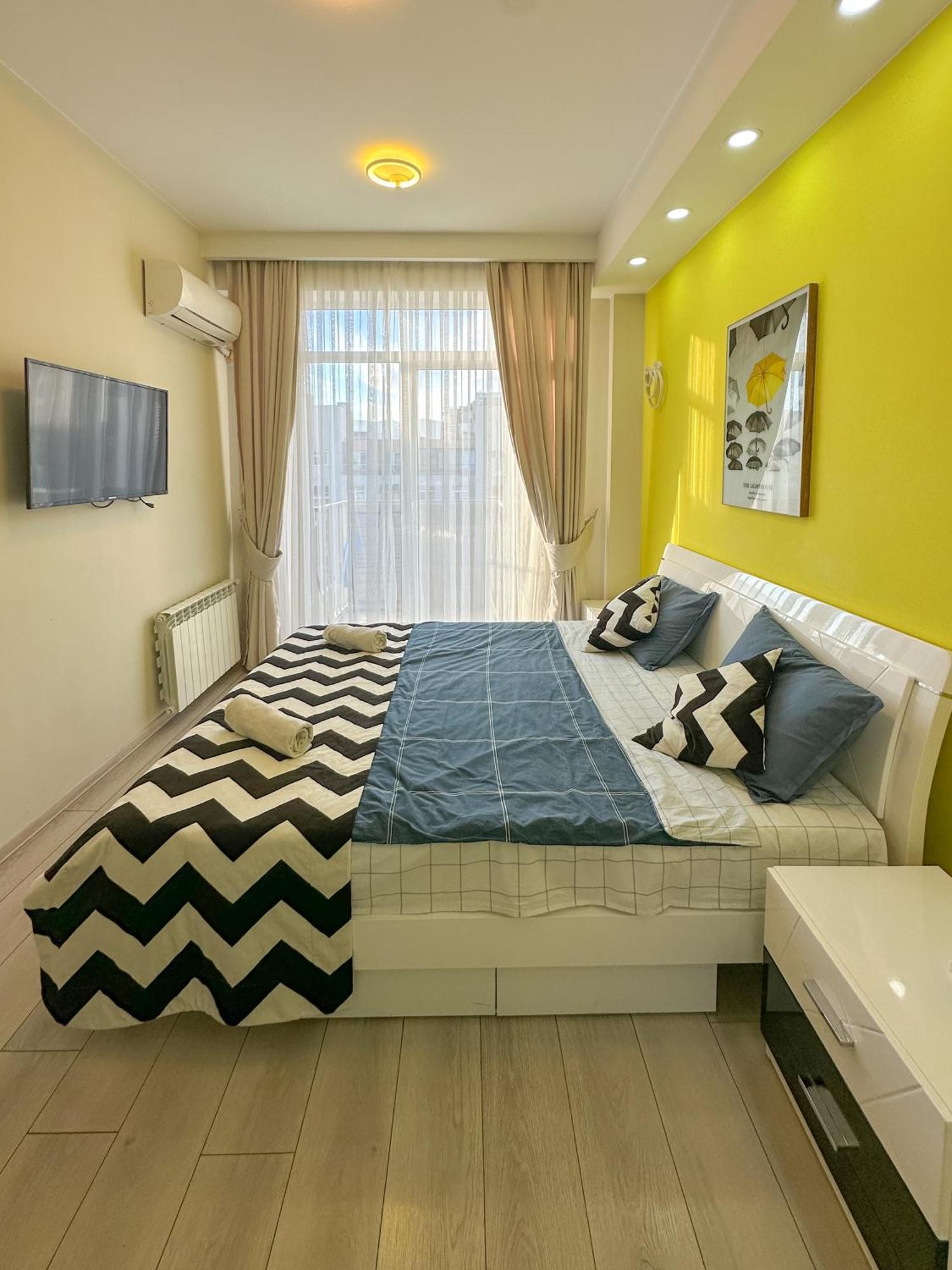 Apartments With View Тбилиси Экстерьер фото