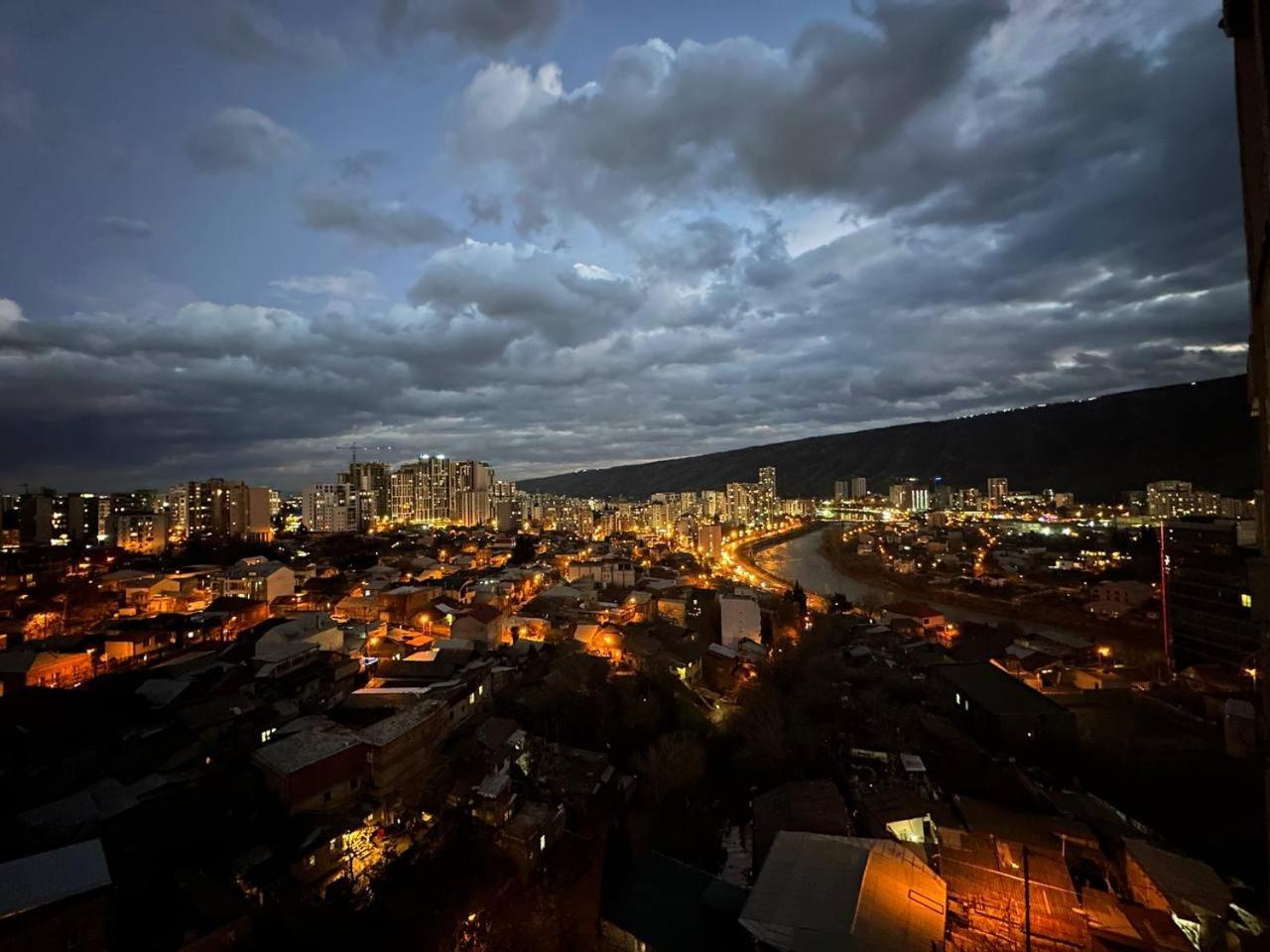 Apartments With View Тбилиси Экстерьер фото