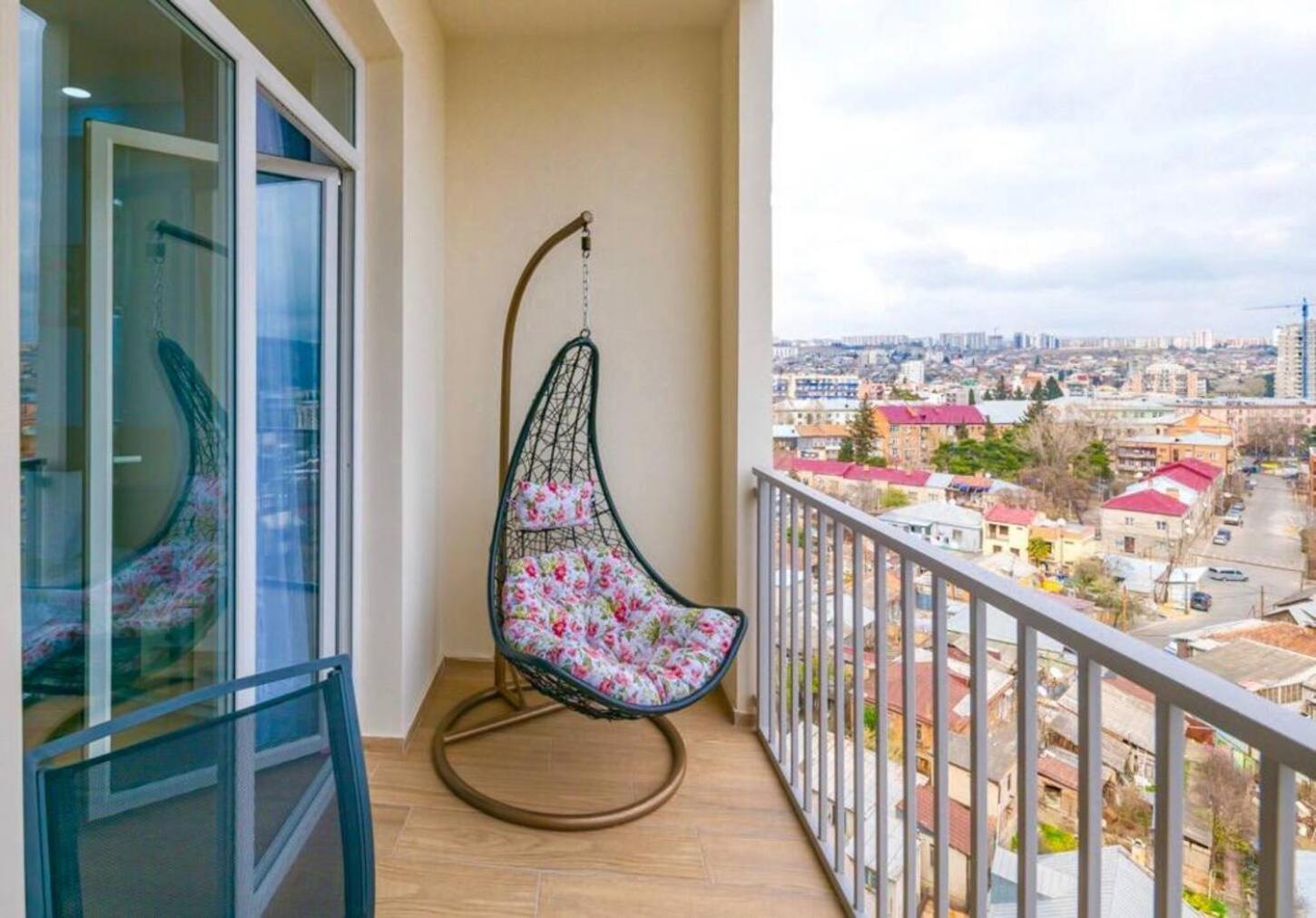 Apartments With View Тбилиси Экстерьер фото