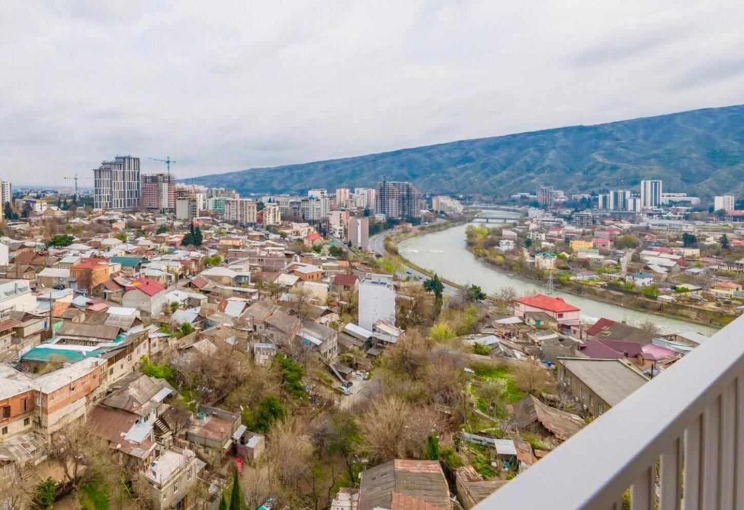 Apartments With View Тбилиси Экстерьер фото